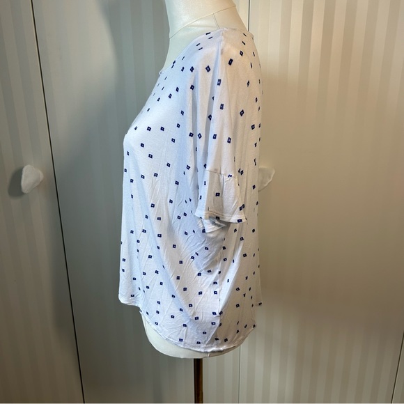 Kensie white with tiny blue squares soft tee Size L - Picture 2 of 8